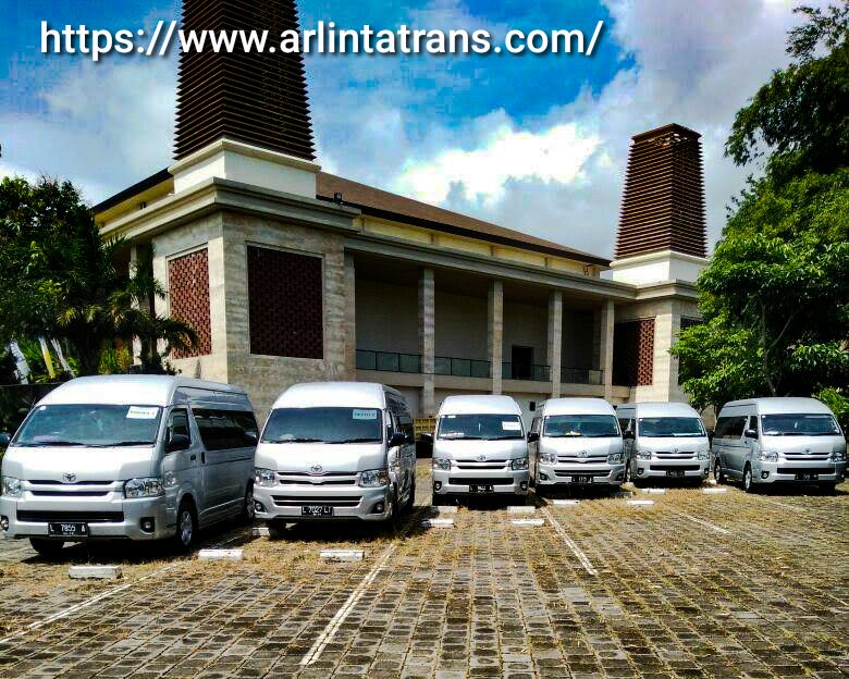 rental hiace surabaya