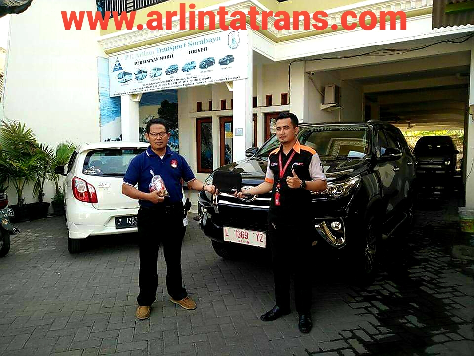 harga sewa mobil di surabaya